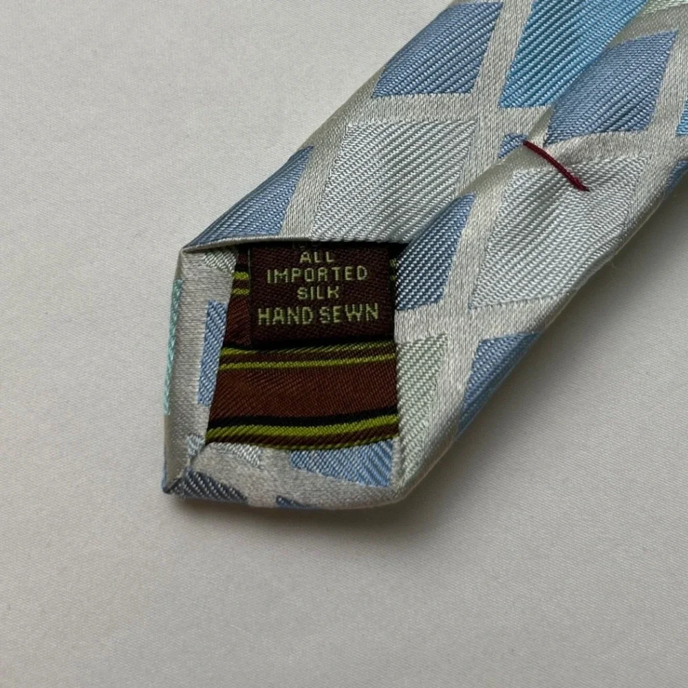 BCBG Mens Diamond Geometric Silk Hand Sewn Necktie OS Blue Aqua Silver Formal